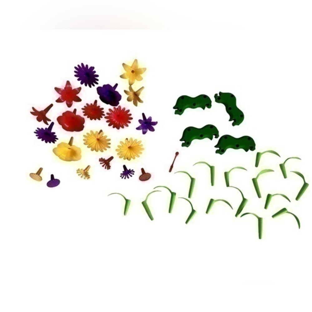 Plastic Flower Building Set—41 Pieces